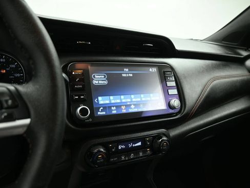Used 2023 Nissan Kicks SR w/ SR Premium Package FWD image 14