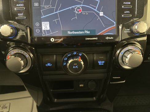 Used 2022 Toyota 4Runner TRD Off-Road Premium image 19