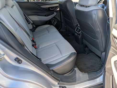 Used 2020 Subaru Outback Limited image 33