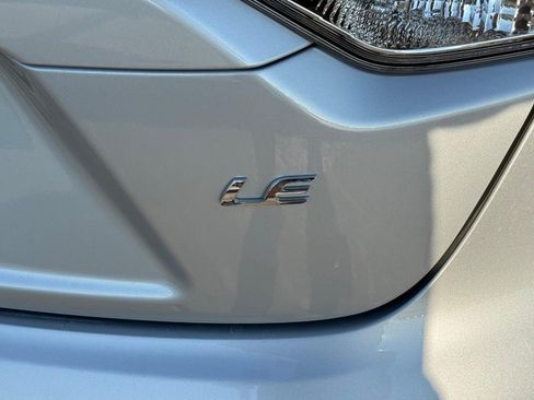 Used 2025 Toyota Corolla LE FWD image 7