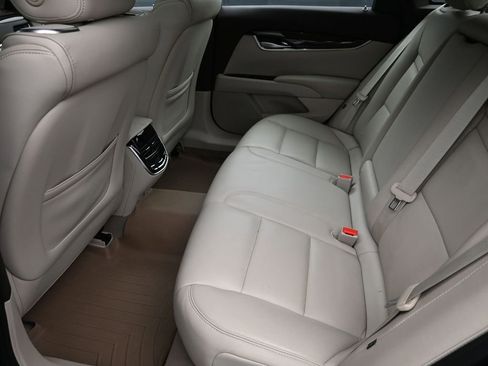 Used 2016 Cadillac XTS Premium FWD image 9