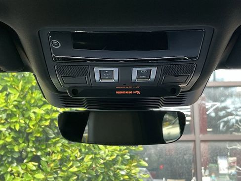 Used 2025 Land Rover Range Rover Evoque S image 41