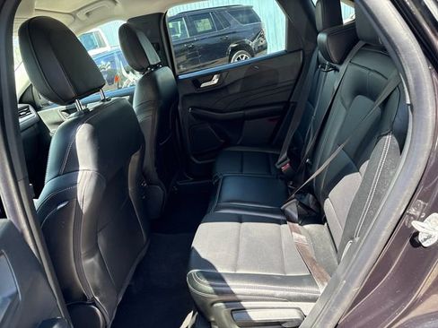 Used 2025 Ford Escape Platinum AWD/4WD image 19