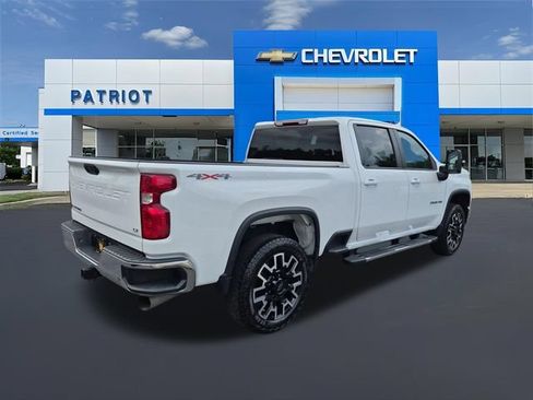 Used 2025 Chevrolet Silverado 2500 LT w/ Convenience Package AWD/4WD image 10
