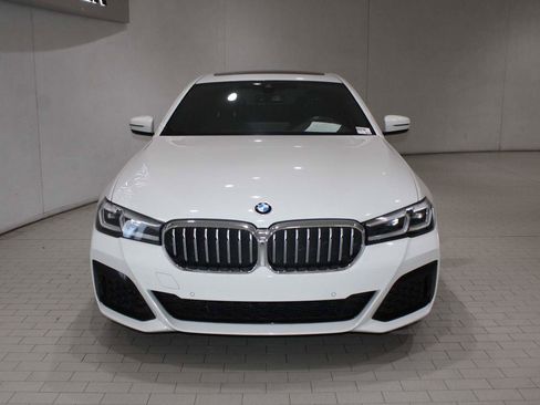 Certified 2022 BMW 530i w/ M Sport Package image 9