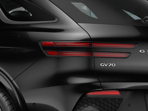 Used 2024 Genesis GV70 3.5T Sport w/ Sport Advanced Package image 13