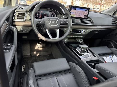 Used 2025 Audi Q5 2.0T Premium Plus w/ Premium Plus Package image 19