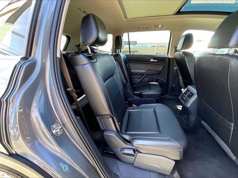 Used 2023 Volkswagen Atlas SE AWD/4WD image 16