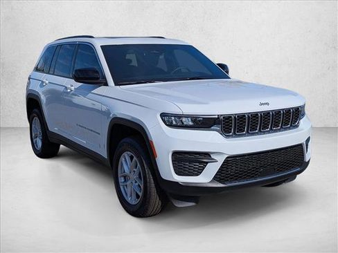 New 2025 Jeep Grand Cherokee Laredo X w/ Luxury Tech Group I image 3