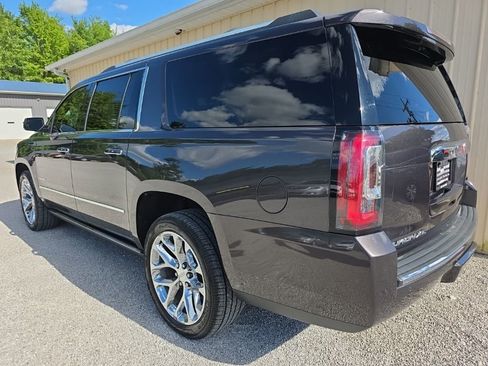 Used 2016 GMC Yukon XL Denali w/ Open Road Package AWD/4WD image 10