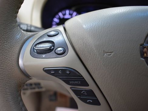 Used 2014 Nissan Pathfinder SL w/ SL Premium Package image 29