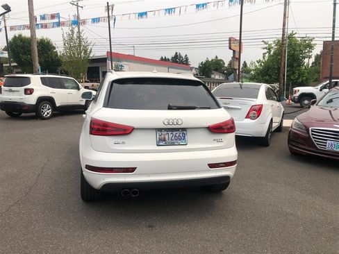 Used 2015 Audi Q3 2.0T Prestige w/ Prestige Package AWD/4WD image 6
