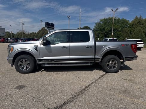 Used 2021 Ford F150 XLT w/ Equipment Group 302A High image 4