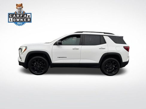 Used 2025 GMC Terrain Elevation w/ Black Edition image 2