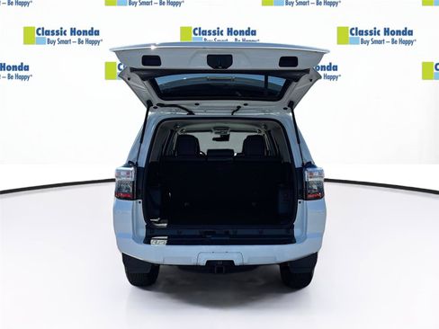 Used 2024 Toyota 4Runner SR5 Premium image 30