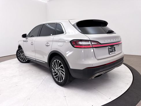 Used 2019 Lincoln Nautilus Reserve FWD image 2
