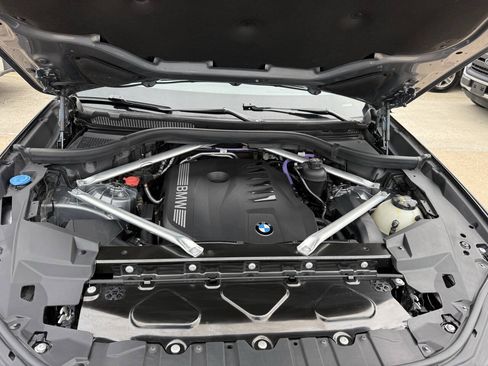 Used 2024 BMW X5 sDrive40i w/ M Sport Package RWD image 36