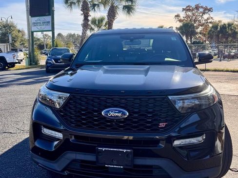 Used 2020 Ford Explorer ST w/ Premium Technology Package image 3