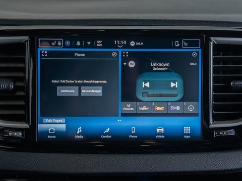 Used 2025 Chrysler Pacifica Select image 26