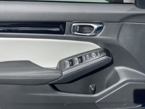 New 2026 Honda Civic Sport Touring image 39