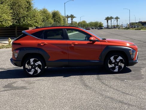 Used 2024 Hyundai Kona Limited image 2