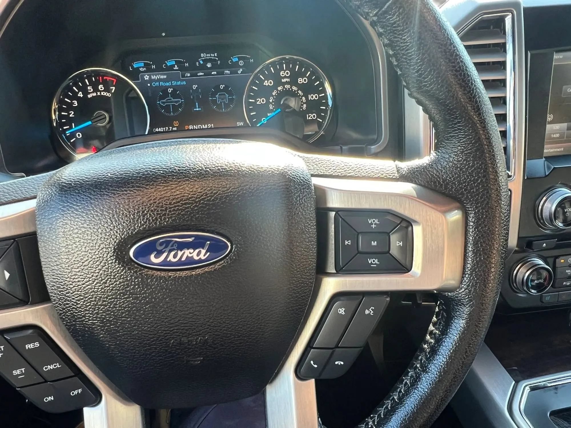 Used 2015 Ford F150 Platinum w/ Trailer Tow Package AWD/4WD image 18