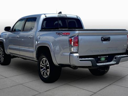 Used 2020 Toyota Tacoma TRD Sport w/ Technology Package AWD/4WD image 11
