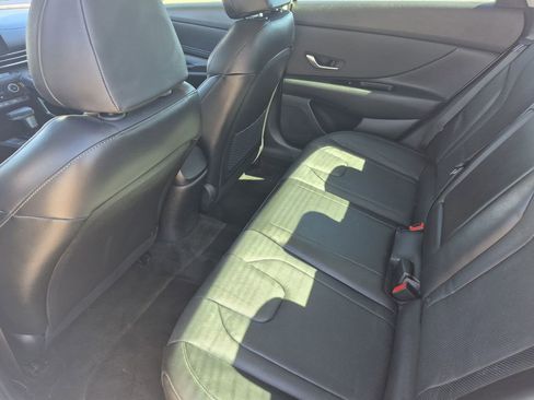 Used 2023 Hyundai Elantra Limited FWD image 14