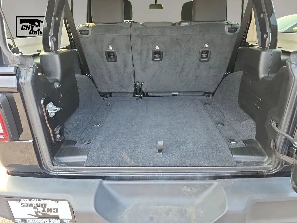 Used 2020 Jeep Wrangler Unlimited Sport S AWD/4WD image 10