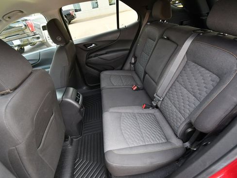Used 2021 Chevrolet Equinox LT AWD/4WD image 17