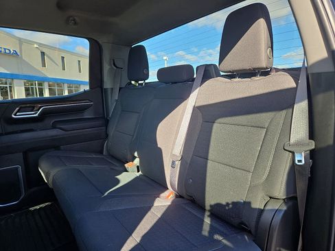 Used 2022 Chevrolet Silverado 1500 LT image 13