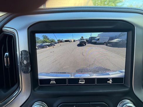 Used 2022 GMC Sierra 1500 SLT w/ SLT Premium Plus Package AWD/4WD image 23