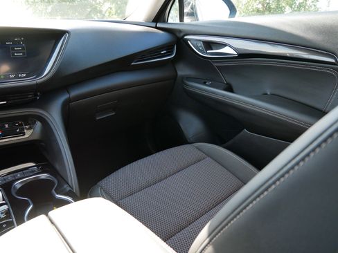 Used 2023 Buick Envision Preferred w/ Sport Touring Package image 15