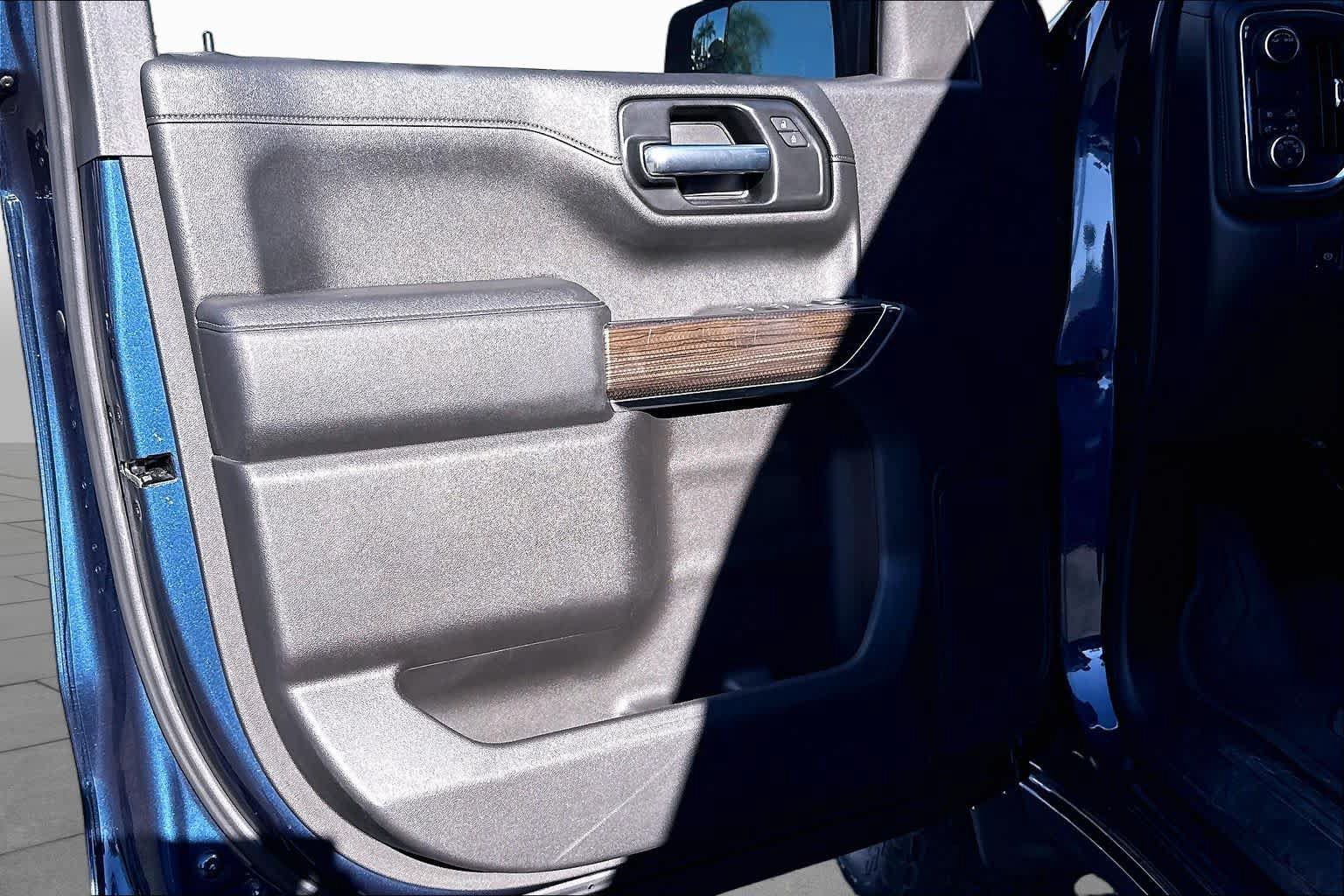 Used 2021 Chevrolet Silverado 1500 RST w/ Bed Protection Package RWD image 21