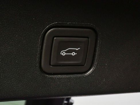 Used 2024 Cadillac Lyriq Luxury w/ Nappa Leather Package AWD/4WD image 28