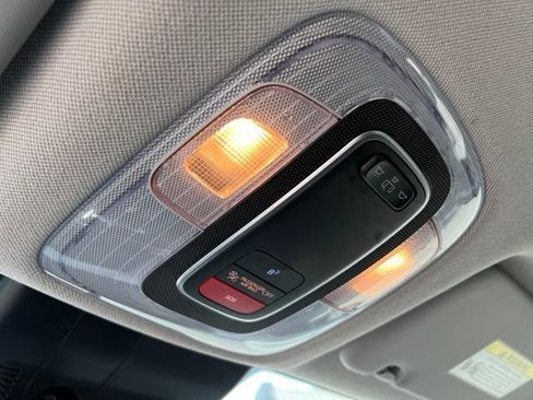 Used 2024 Hyundai Elantra SEL FWD image 30