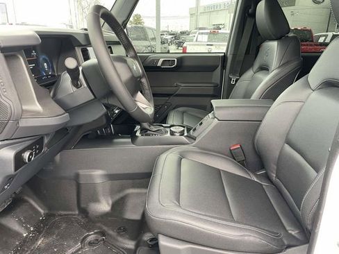 New 2025 Ford Bronco Big Bend w/ Black Diamond Package AWD/4WD image 17