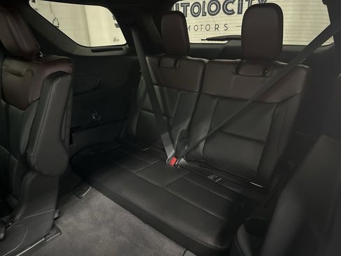 Used 2022 Ford Explorer Platinum w/ Equipment Group 601A image 38