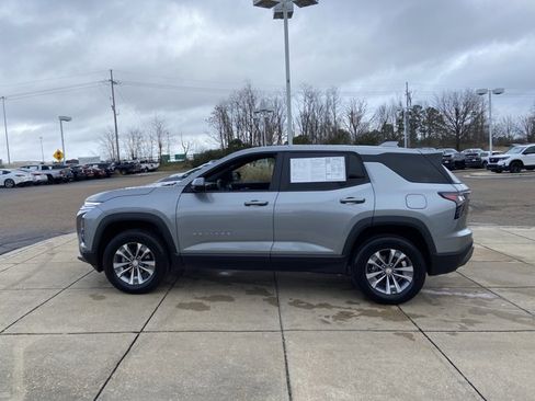 Used 2025 Chevrolet Equinox LT image 6