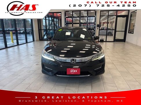 Used 2016 Honda Accord Sport image 9