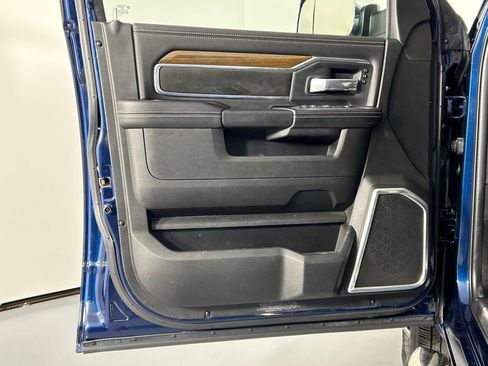 Used 2022 RAM 3500 Laramie w/ Max Tow Package image 33