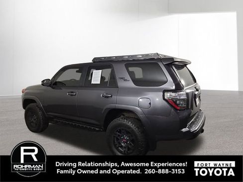 Used 2021 Toyota 4Runner TRD Off-Road Premium w/ Moonroof Package AWD/4WD image 10