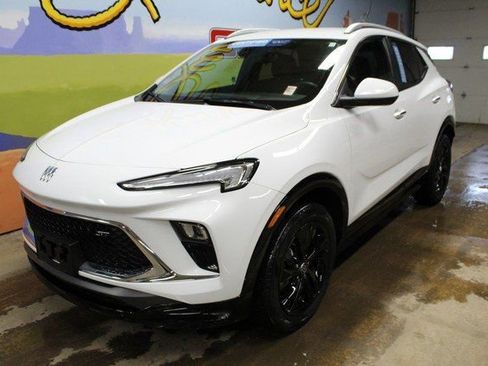 Certified 2024 Buick Encore GX Sport Touring image 8