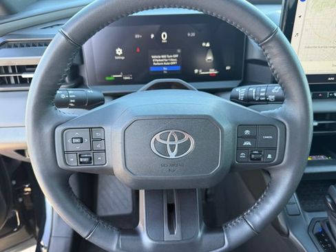 Used 2026 Toyota RAV4 XSE AWD/4WD image 17