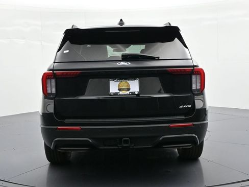 Used 2025 Ford Explorer ST-Line AWD/4WD image 7