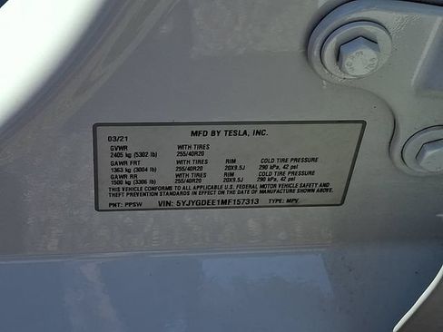 Used 2021 Tesla Model Y Long Range AWD/4WD image 28