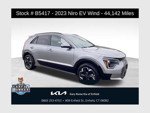 Used 2023 Kia Niro Wind w/ Wind Preserve Package FWD image 1