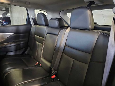 Used 2017 Nissan Murano Platinum w/ Platinum Technology Package image 34