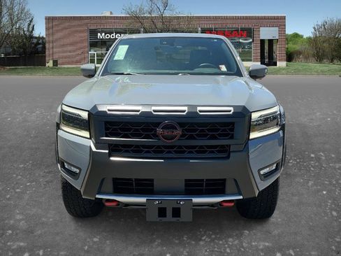 Certified 2025 Nissan Frontier PRO-4X AWD/4WD image 6