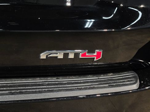 Used 2022 GMC Yukon AT4 AWD/4WD image 42